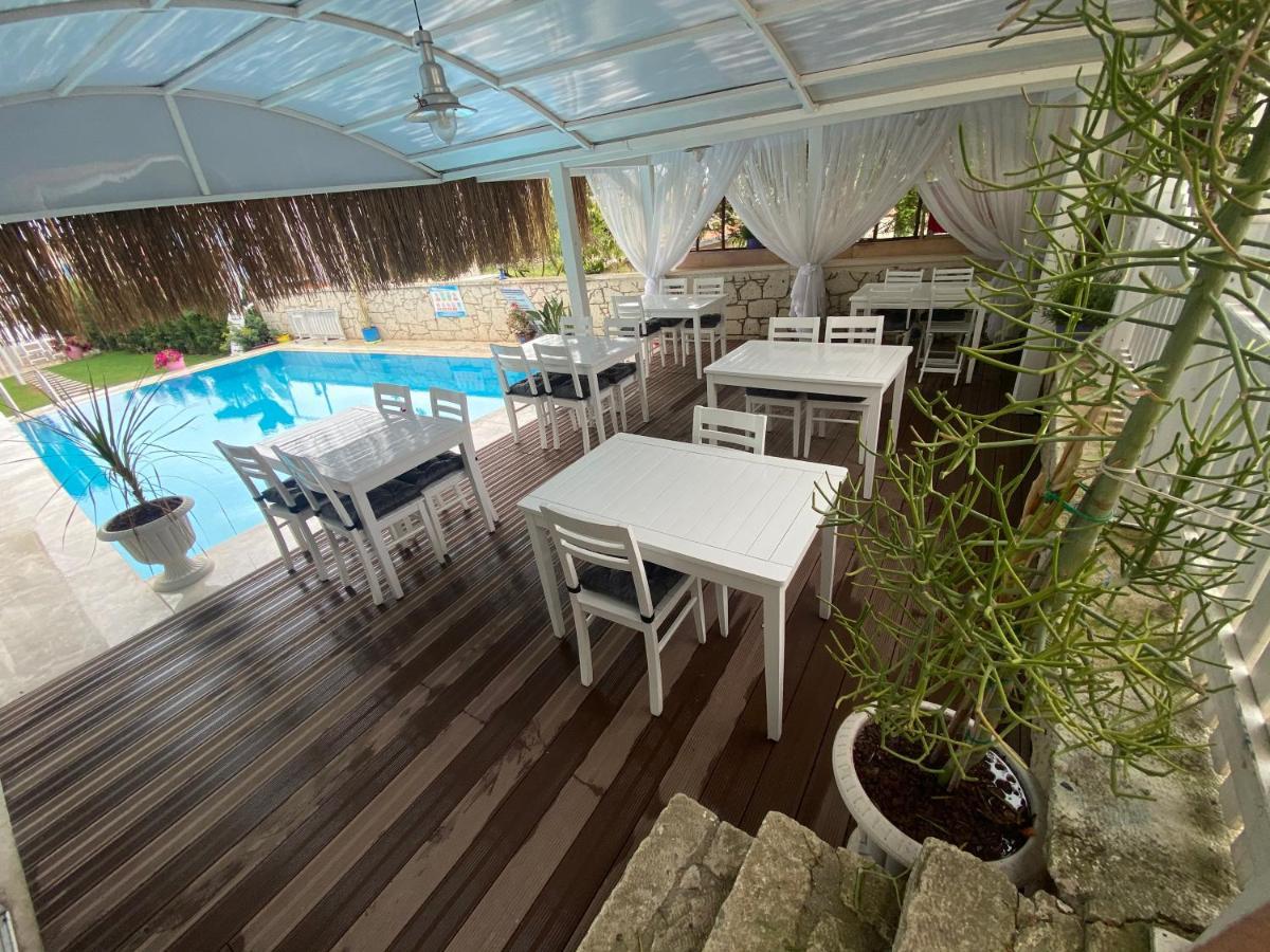 Alacati Eldoris Butik Hotel Exterior foto